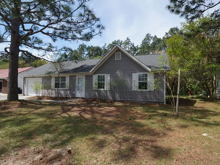 103 N Ginger Dr — Photo 1