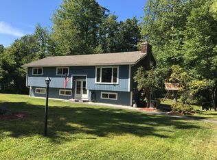 7 Four Seasons Ln, Merrimack, NH 03054