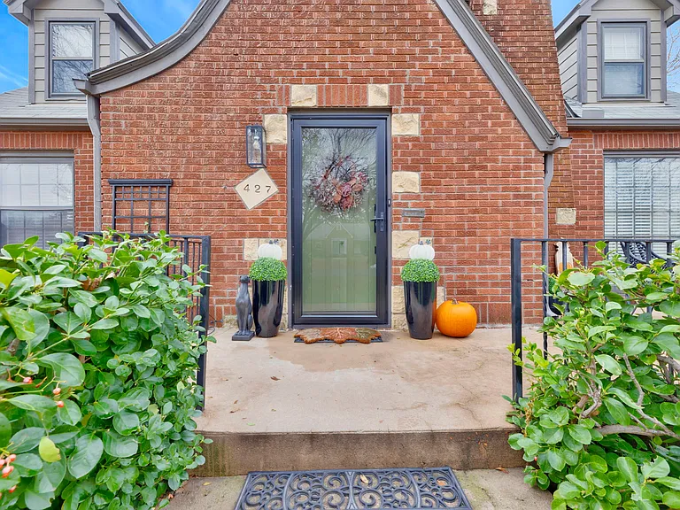 427 N Battin Ave — Photo 93