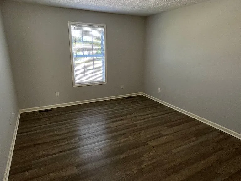 427 Lower Stone Ave #A — Photo 9