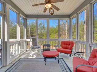 1034 Joffrey Dr, Huddleston, VA 24104