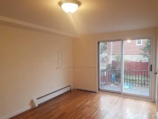 Rented by Bouklis Group | media 2