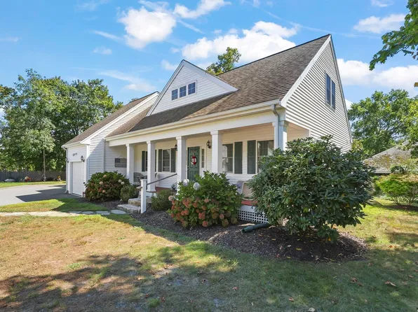 2 Rosemary Ln #A, Wareham, MA 02571