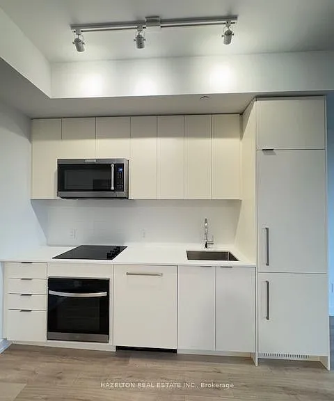 181 Sheppard Ave E #619 — Photo 5