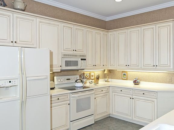 3rd image of 5420 E Harbor Village Dr