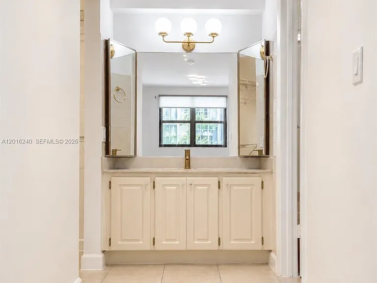 555 NE 30th St #404 — Photo 23