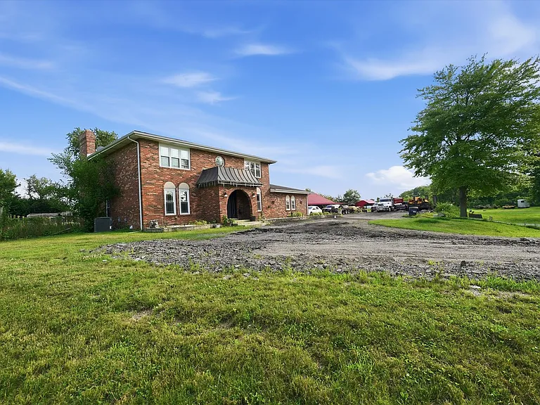 25821 S Willow Creek Ln — Photo 2