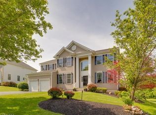 8 Chestnut Way, Flanders, NJ 07836