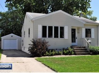 1107 13th Ave, Green Bay, WI 54304