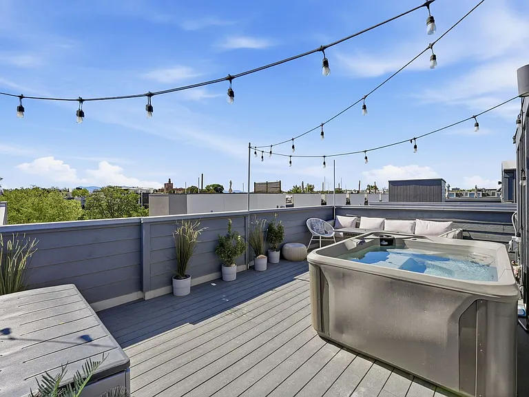 1731 Irving St #105 — Photo 50