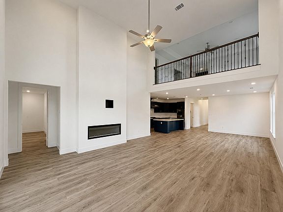 5th image of 27907 Spring Falls Ct