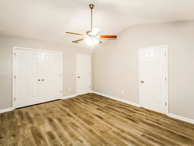 235 Grayland Creek Dr — Photo 9