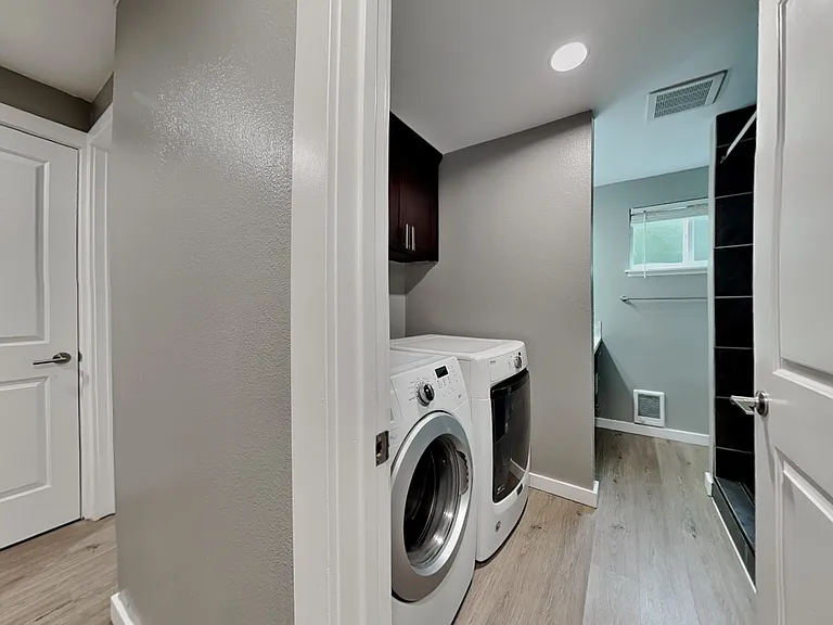 1105 S Woodlawn St #2 — Photo 12