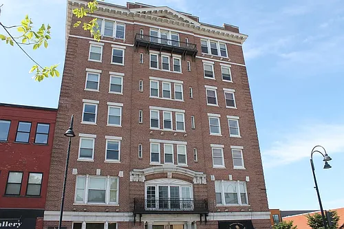 131 Main St Photo 1