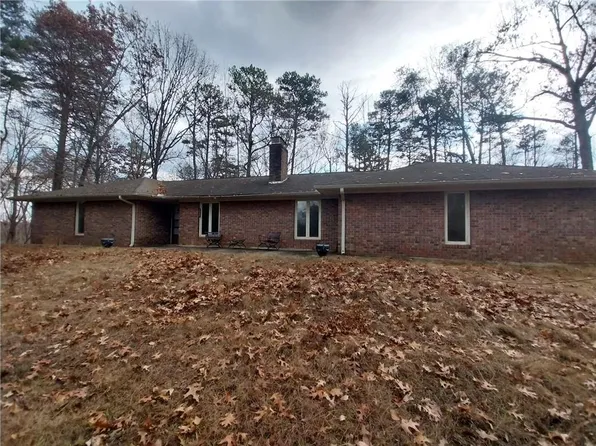 1376 Robinson Rd, Dahlonega, GA 30533