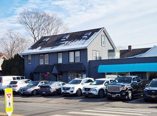 77 Valley Rd, Cos Cob, CT 06807