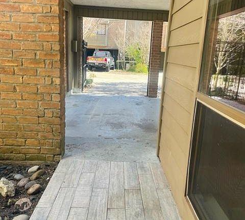 5th image of 9400 Doliver Dr APT 61