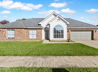 111 Cornish Pl, Youngsville, LA 70592