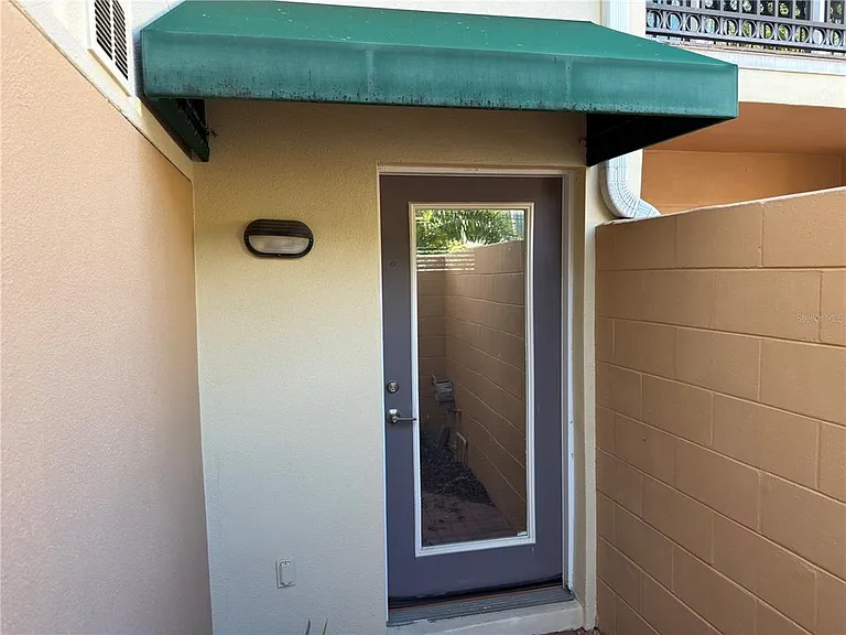 824 Padua Ln — Photo 22