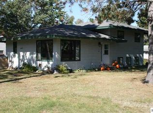 411 SW 8th Ave, Grand Rapids, MN 55744