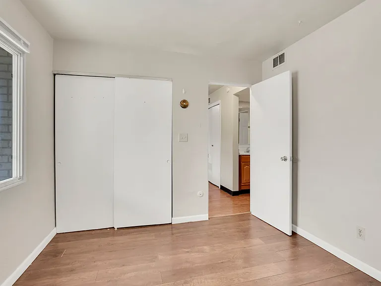 27 W 8th Ave #A — Photo 21