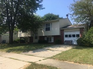 2608 N Sheffield Dr, Indianapolis, IN