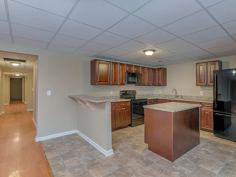8675 Copperridge Dr — Photo 31
