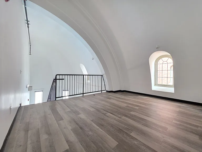 401 Olo Street - Former Church Parish Converted In Luxury Apartments! — Photo 47