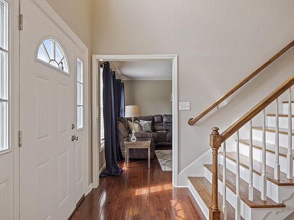 2nd image of 10133 Delle Meade Dr