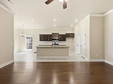 1133 Matthew Cir — Photo 4