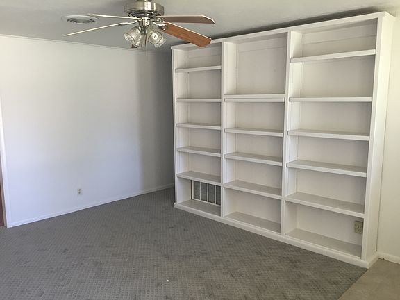 4th image of 112 Merritt Dr