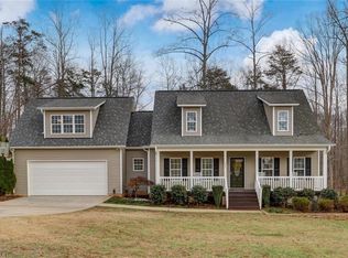 211 Autumn Gate Dr, Reidsville, NC 27320