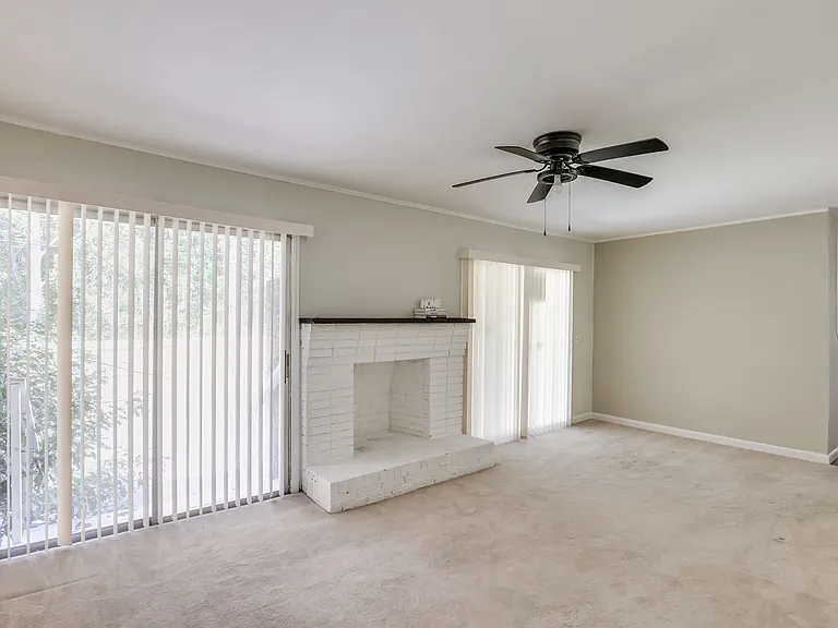 1725 Cheltenham Ln — Photo 16