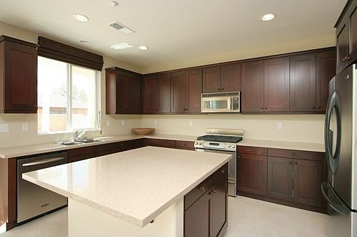Kitchenaid appliances, Ceasarstone countertops