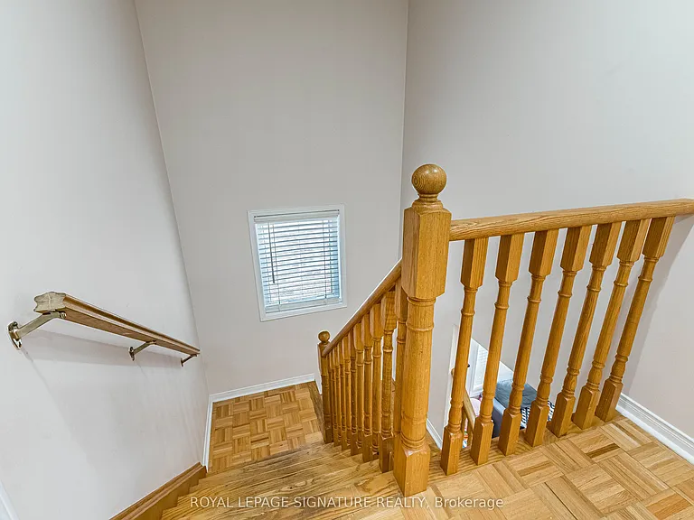 35 Whitehouse Cres — Photo 34