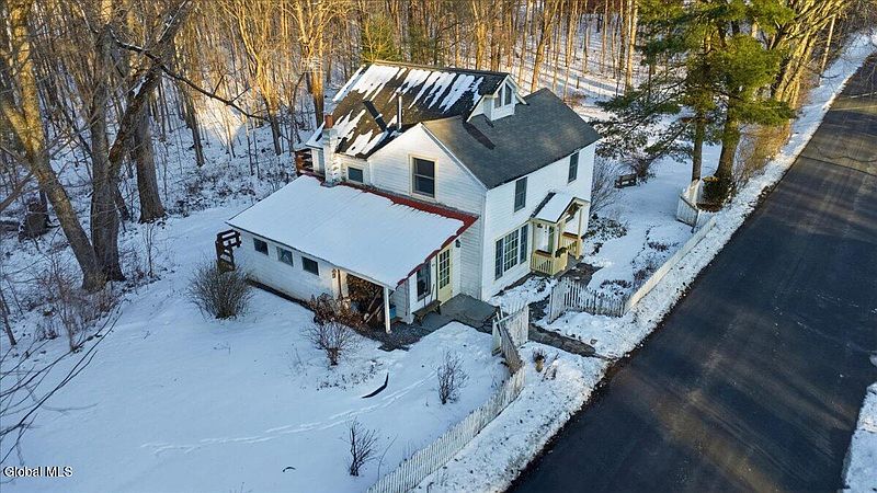 5th image of 64 Putnam Road
