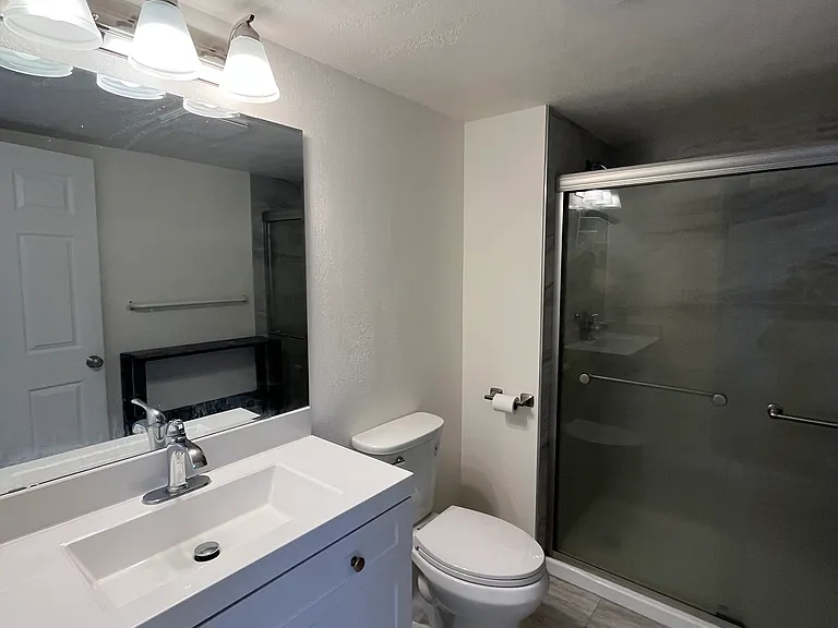 14429 SE 15th St — Photo 3