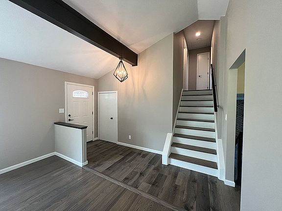 4th image of 1268 Mulberry Ln
