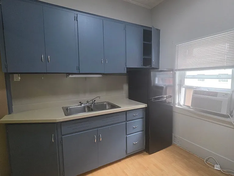 70-72 E Louther St #3 — Photo 3