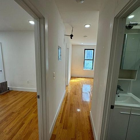 1st image of 15 Marion Ave