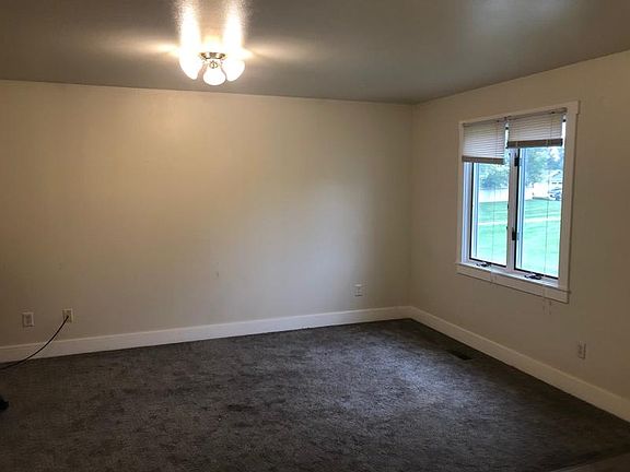3rd image of 3390 Canyon Dr Unit C12