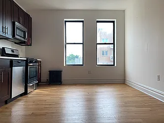 Rented by Hillel Realty Group