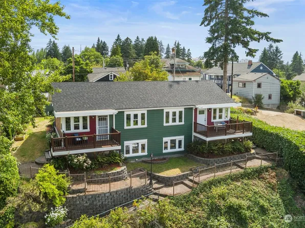 1615 4th Street, Bremerton, WA 98337