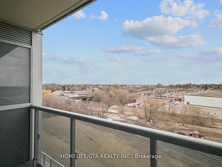 225 Village Green Sq #601 — Photo 23
