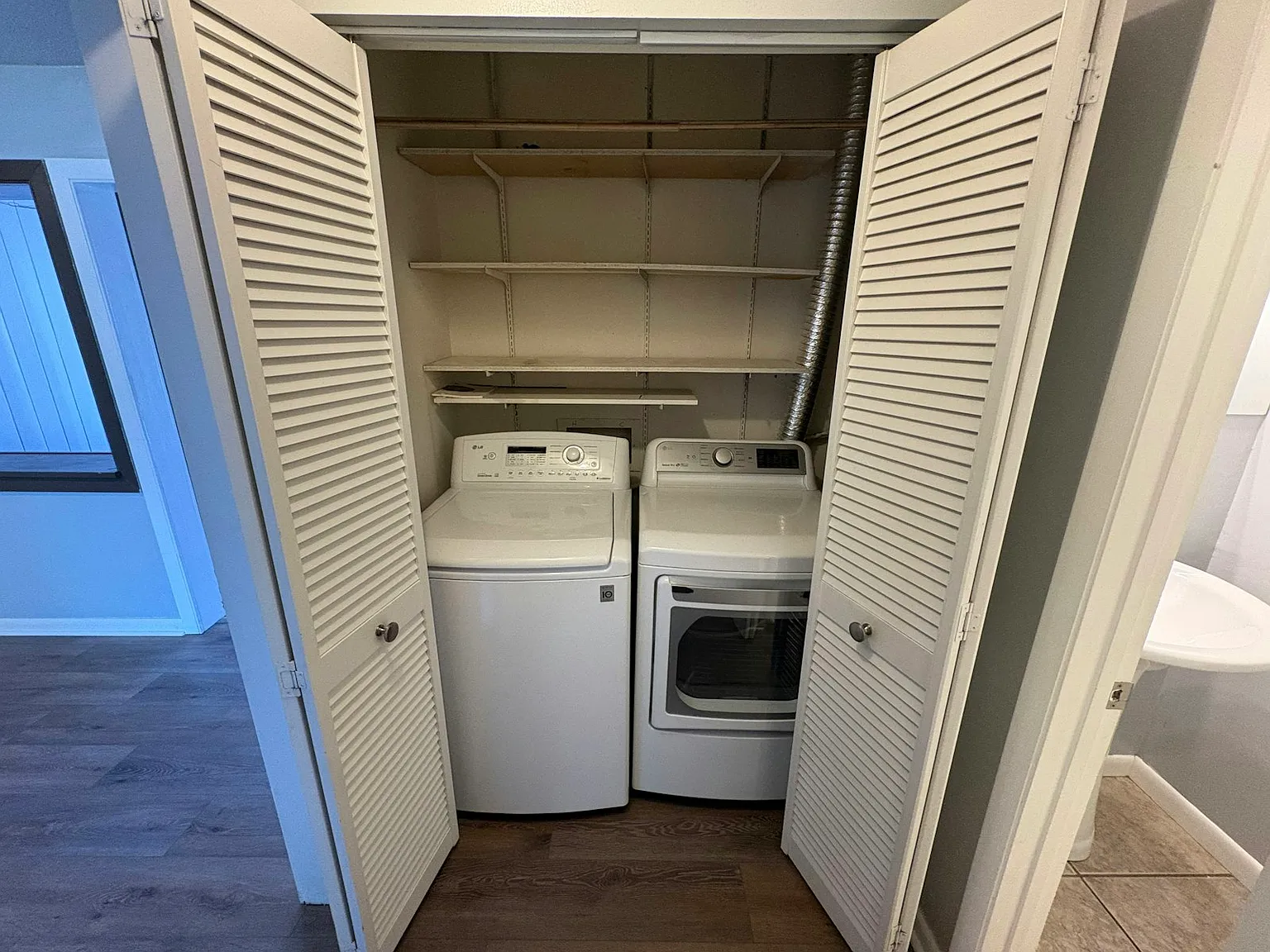 3561 Sierra Arch — Photo 4