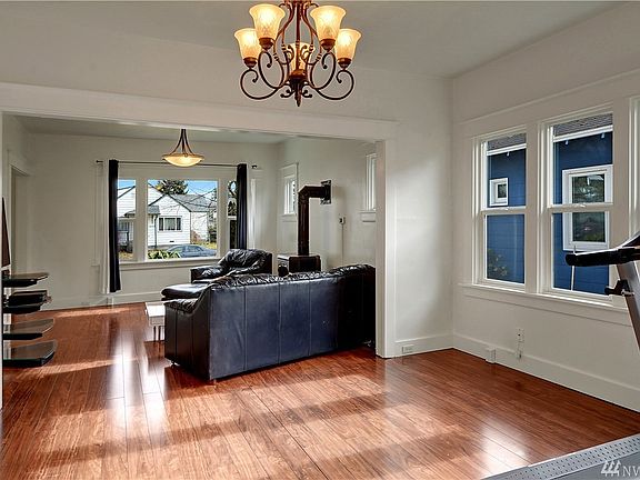 4th image of 1626 McDougall Ave
