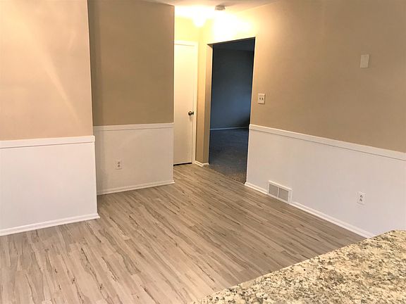 Dinning room with new floor