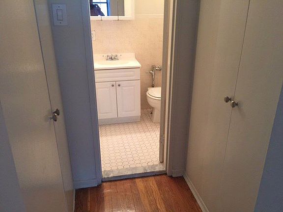 5th image of 200 W 18th St APT 4H