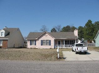 5790 Pepperbush Dr, Fayetteville, NC 28304