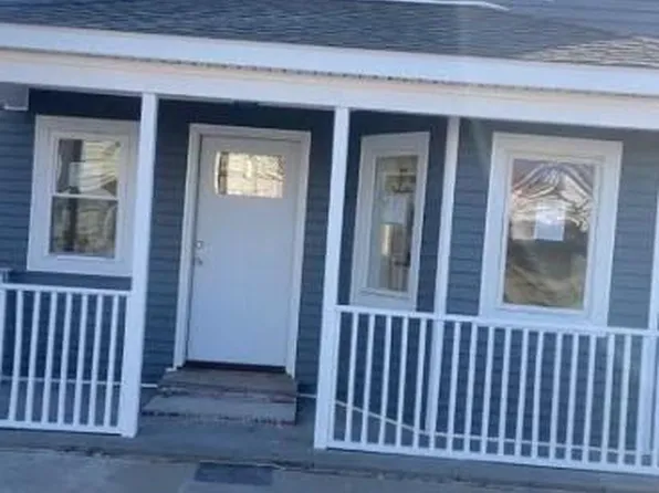 89 Shore Rd, Riverside, RI 02915